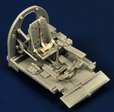 Cabina Mitsubishi A6M33a Zero - Escala 1/48