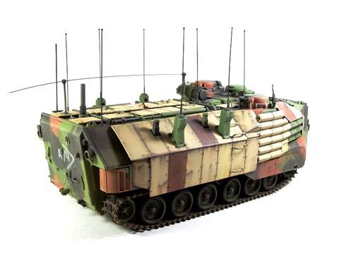 Vehiculo AACV7-A1 Command.  