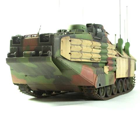 Vehiculo AACV7-A1 Command.  