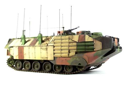 Vehiculo AACV7-A1 Command.  