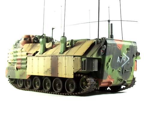 Vehiculo AACV7-A1 Command.  