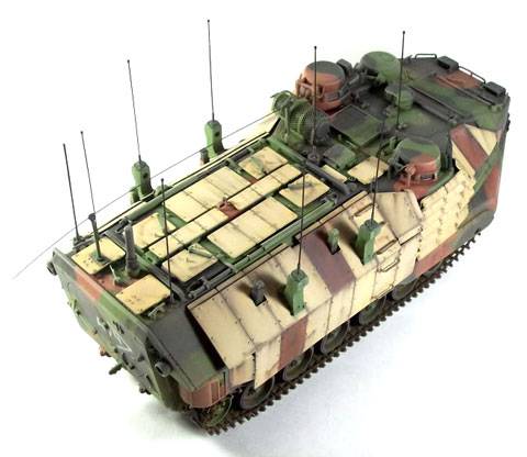 Vehiculo AACV7-A1 Command.  