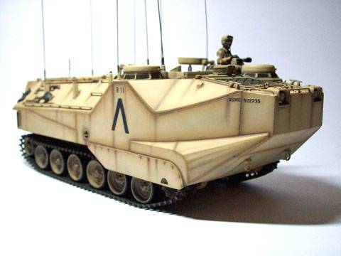 LVTP-7 del USMC - Version AAVC7A1.  