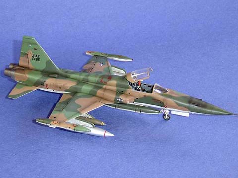 Caza F-5A Freedom - Escala 1/72