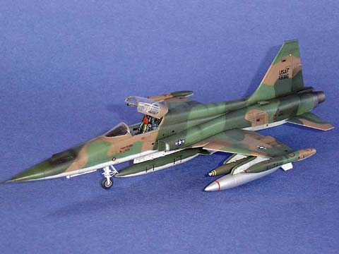 Caza F-5A Freedom - Escala 1/72