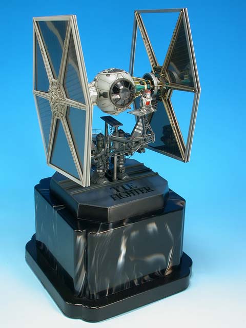 Tie Fighter Imperial - Star Wars - Escala 1/72