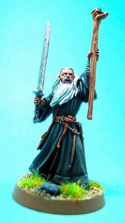 Magn&iacute;fica escultura de Gandal el Gris a escala 30 mm.