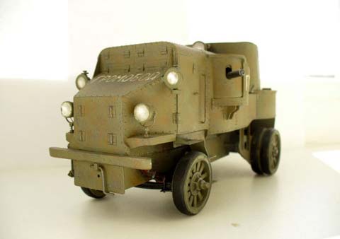 Auto Blindado Modelo "Garford" 1915 - Escala: 1/35