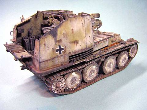 Artilleria Autopropulsada Grille M Sd.Kfz.138/1.