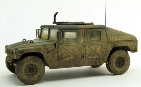 Vehiculo 4x4 Humvee de la Policia Militar - Escala 1/48