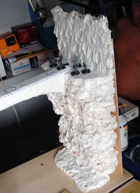 Construcci&oacute;n del Puente de Khazad-Dum.  