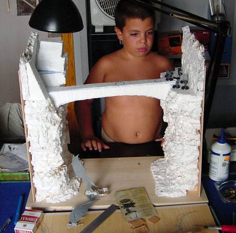 Construcci&oacute;n del Puente de Khazad-Dum.  