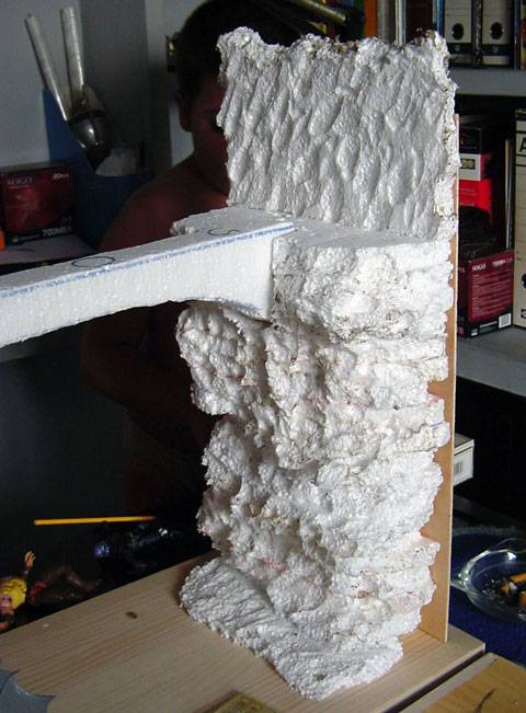 Construcci&oacute;n del Puente de Khazad-Dum.  