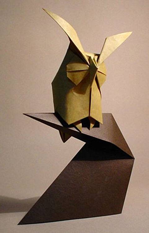 Buho de papel del Maestro Hideo Komatsu