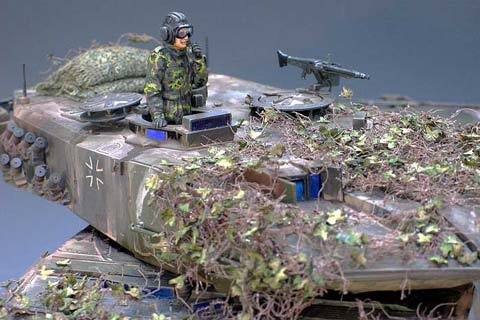 Carro de Combate Aleman Leopard 2A6 Camuflado - Escala 1/35