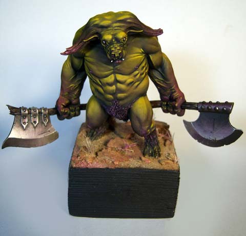 Minotauro - Escala 82mm