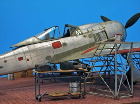 Maqueta a escala 1/48 del avi&oacute;n Naked 190, de la marca Hasegawa