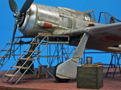 Maqueta a escala 1/48 del avi&oacute;n Naked 190, de la marca Hasegawa