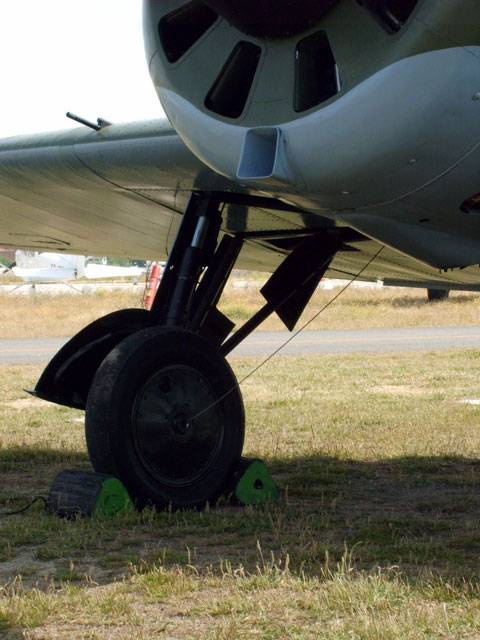 Polikarpov I-16