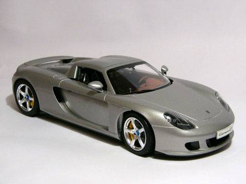 Porsche Carrera GT - Escala 1/24