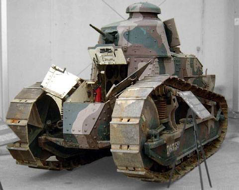 Renault FT 17