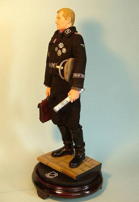 Standartenfhurer - Escala 1/6