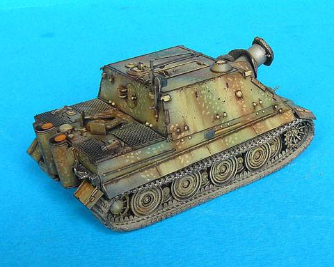 Blindado Sturmtiger - Escala 1/72