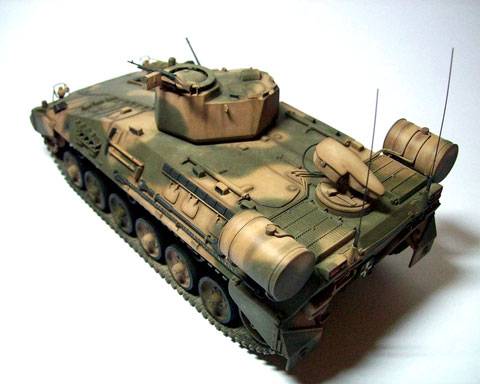 Tanque Argentino Mediano en su versi&oacute;n VCTP (vehiculo de combate para transporte de personal)