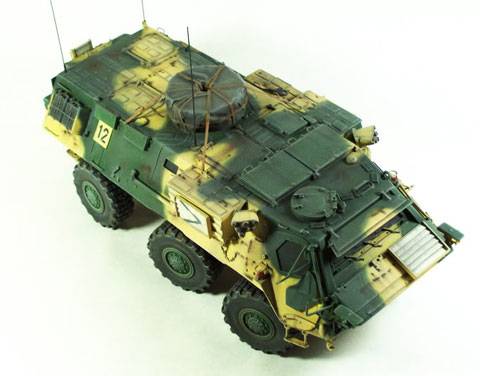 Fuchs TPz1 Britanico - Vehiculo de Reconocimiento en la OIF.  