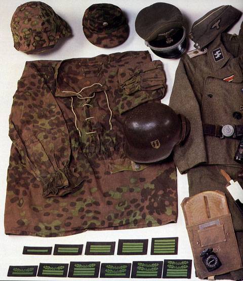 Uniformes Wafen SS - 1944.  