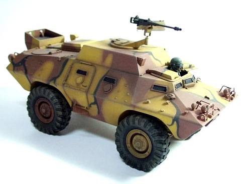 Representaci&oacute;n de la tanqueta Cadillac Cage V-150S &ldquo;Commando&rdquo; en su versi&oacute;n prototipo.