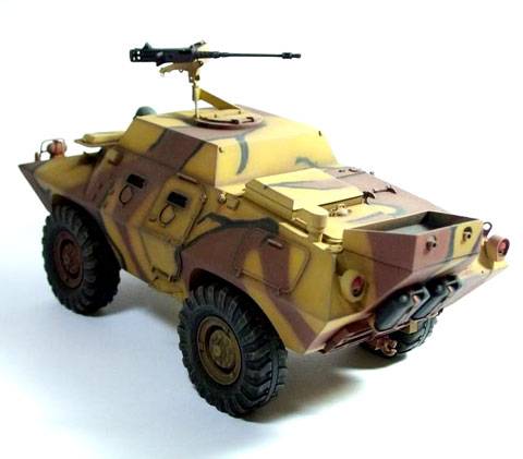 Representaci&oacute;n de la tanqueta Cadillac Cage V-150S &ldquo;Commando&rdquo; en su versi&oacute;n prototipo.