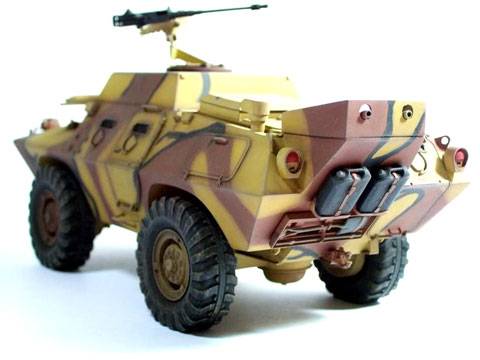 Representaci&oacute;n de la tanqueta Cadillac Cage V-150S &ldquo;Commando&rdquo; en su versi&oacute;n prototipo.