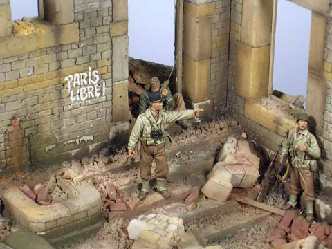 Diorama a escala 1/35 recreando una escena durante la liberaci&oacute;n de Par&iacute;s en 1944 por la novena divisi&oacute;n americana. 