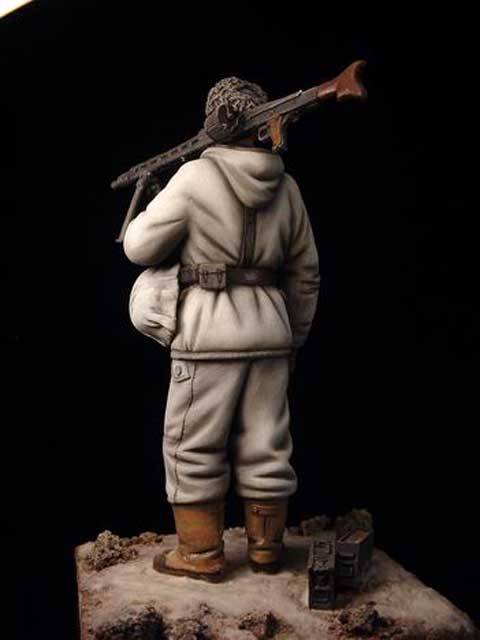 figura de un soldado alem&aacute;n ( servidor de ametralladra )en el frente - Foto 2