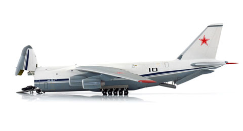 Avion Antonov AN-124 - Escala 1/144