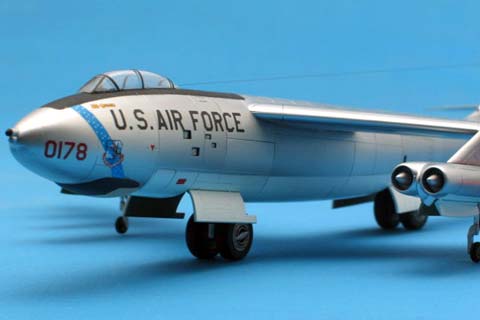 Bombardero B-47E Stratojet - Escala 1/144
