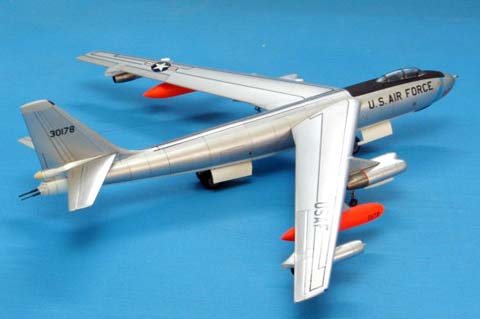 Bombardero B-47E Stratojet - Escala 1/144