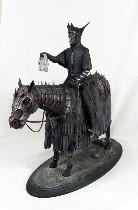 Figura a caballo en resina y vinilo a escala de 1/6 , representando al mensajero oscuro de Mordor llamado Boca de Sauron.  