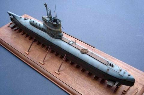 Submarino U-Boot tipo XXIII de Special Navy a escala 1/72. 