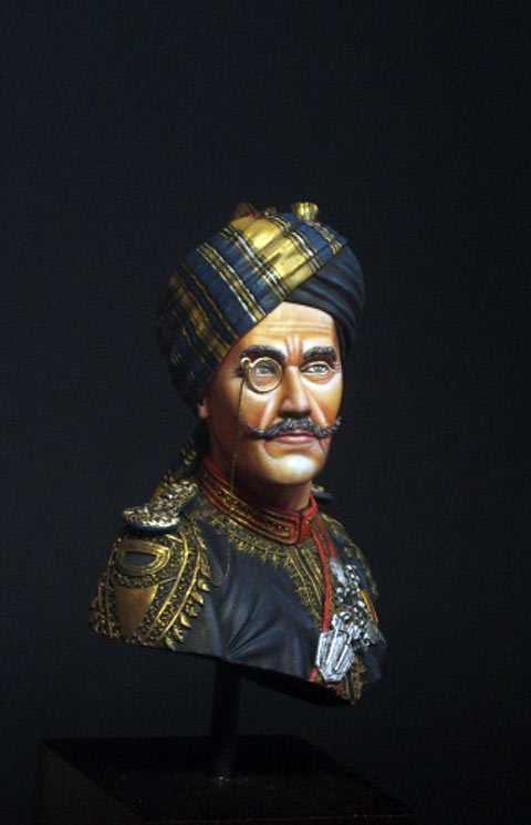 Busto Oficial Britanico del 11th King Edwards Own Lancers - Escala 1/10