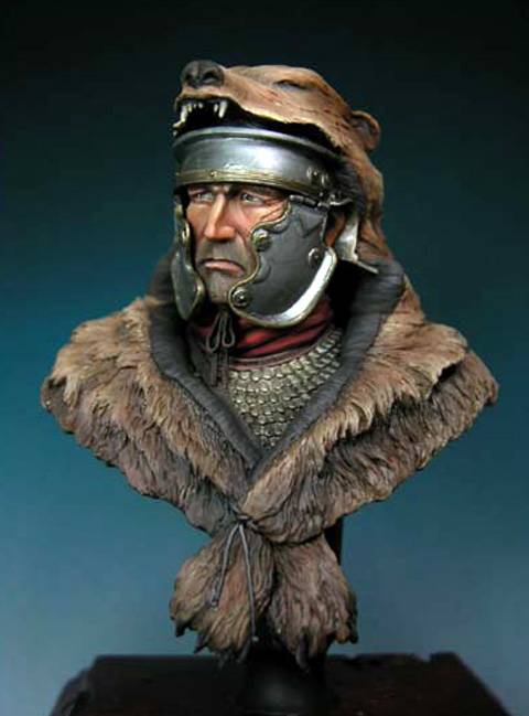 Busto de un Signifer Romano - 1st Century A.D.  