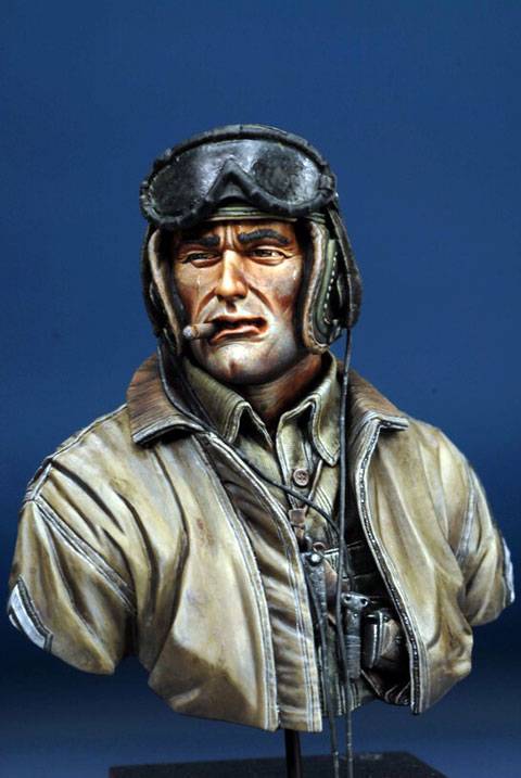 La figura representa a un conductor de tanques americano en activo durante la Segunda Guerra Mundial.