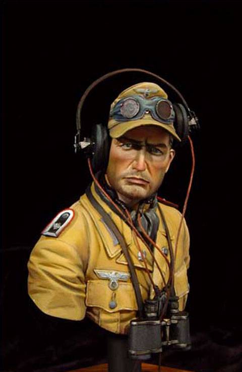 Busto de un Oficial de Comunicaciones de un Panzer. 