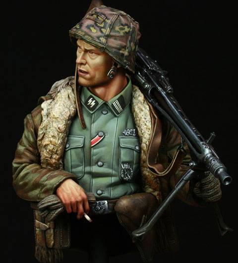 Busto Portador de MG-42 Waffen SS - Ardenas 1944. 