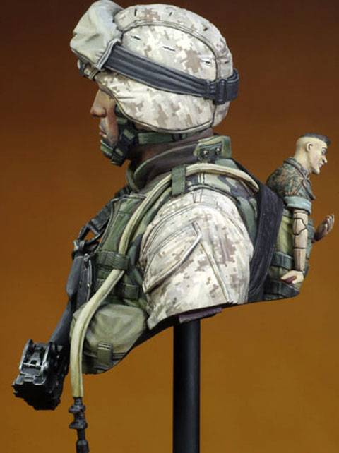 Busto de un Marine de los Estados Unidos en Iraq - 2004