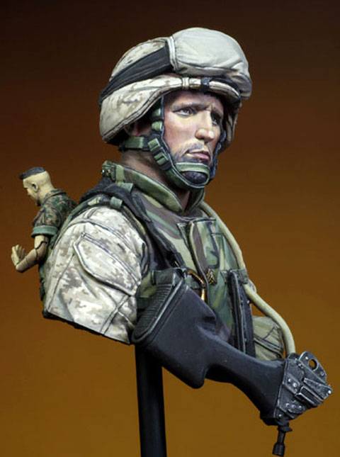 Busto de un Marine de los Estados Unidos en Iraq - 2004