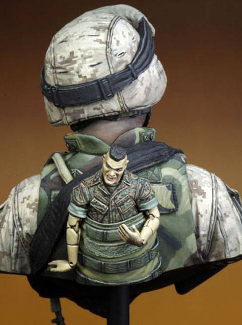 Busto de un Marine de los Estados Unidos en Iraq - 2004