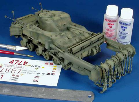La maqueta es la del Sherman Crab, y las calcas en este caso son de las marca Bison Decals, de excelente calidad.