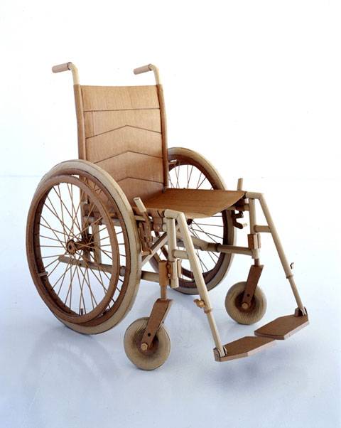 Silla de Ruedas de Carton a escala 1:1
